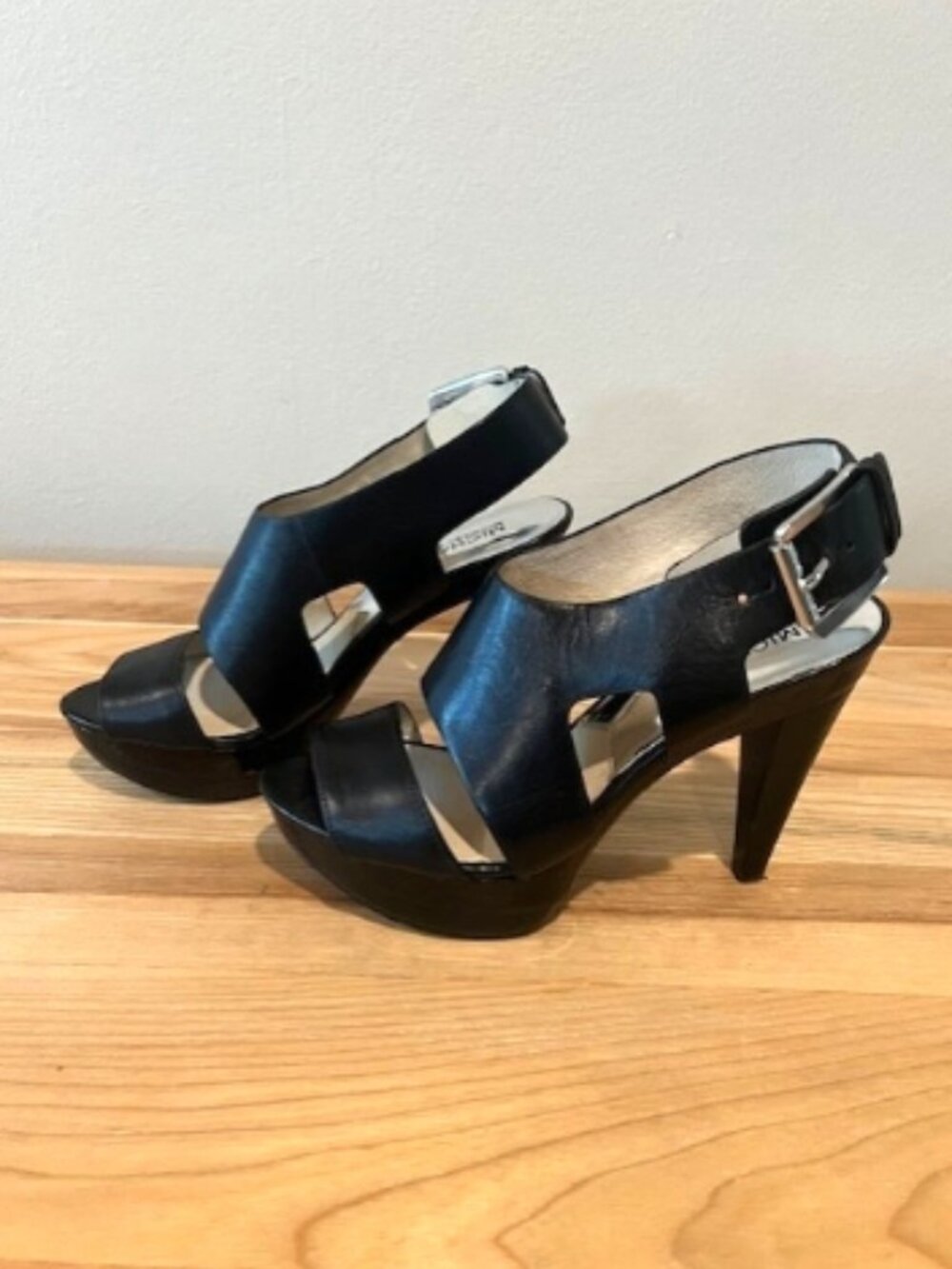 Michael Kors Black Leather Platform Sandals Size 6.5 Slingback High Heels 4.5"